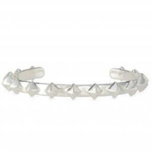 PYRAMID STUD CUFF